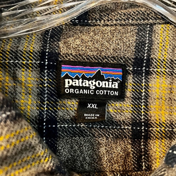 PATAGONIA Men’s Fjord Flannel Button Down Shirt- XXL - Picture 5 of 7